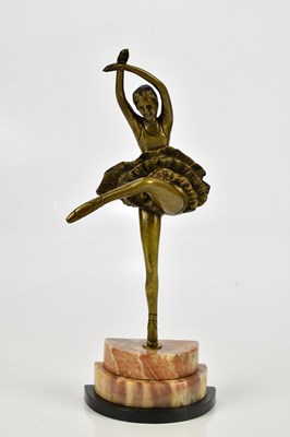 Lot 2081 - An Art Deco style bronze figure of a dancer,...
