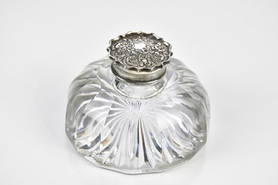 Lot 2519 - A Victorian hallmarked silver topped and cut...