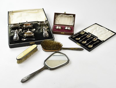 Lot 2359 - DOCKER & BURN LTD (probably); a cased set of...