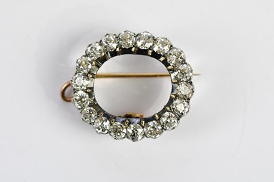 Lot 426 - An Edwardian yellow metal diamond set...