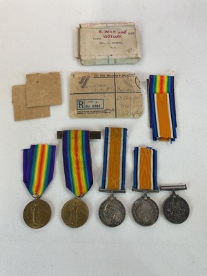 Lot 26 - A WWI medal pair awarded to 84237, Dvr. R....