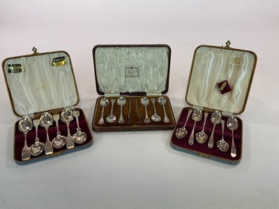 Lot 1027 - DOCKER & BURN; a cased set of six silver...