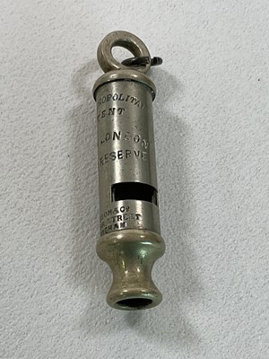 Lot 48 - A Comet 'C&S' 20x Enbeeco of London two draw...