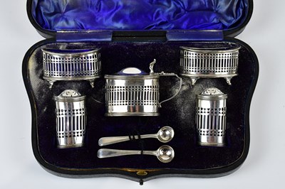 Lot 2175 - STOKES & IRELAND LTD; a cased Edward VII...