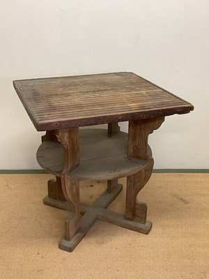 Lot 636 - An early 20th century table on four supports...