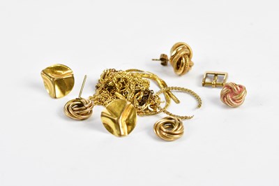 Lot 493 - A small group of 9ct gold and yellow metal,...