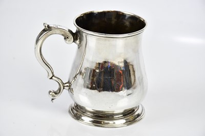 Lot 2095 - A George III silver tankard, London 1777,...