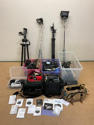 Lot 425 - A large quantity of cameras, lenses and other...