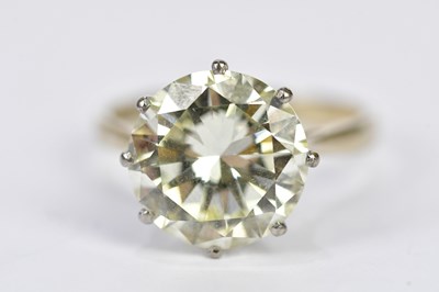 Lot 26 - An 18ct white gold diamond solitaire ring, the...