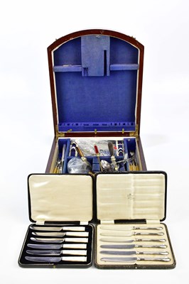 Lot 2028 - A quantity of assorted plated cutlery,...