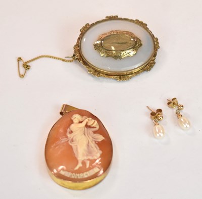 Lot 1284 - A late Victorian yellow metal framed mourning...