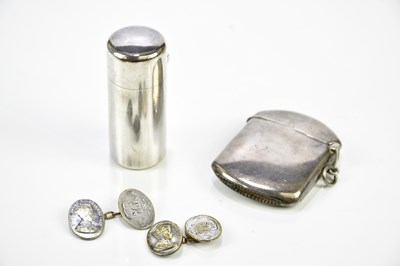 Lot 2412 - A George V hallmarked silver vesta case of...
