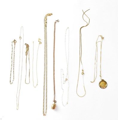 Lot 1006 - Nine 9ct gold chains of various sizes and...