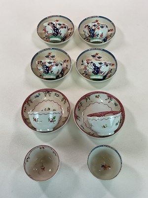 Lot 480 - A quantity of 18th and 19th century tea bowls...