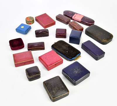 Lot 18 - A collection of eighteen Victorian and later...