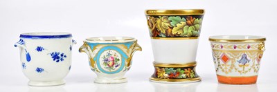 Lot 2777 - ATTRIBUTED TO SPODE; a 19th century hand...