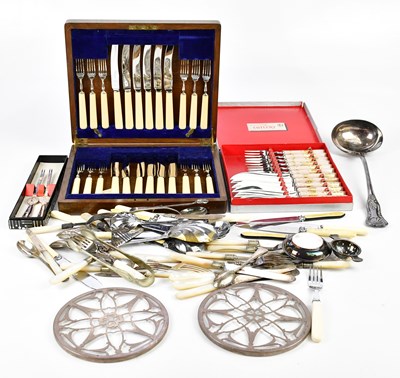 Lot 2267 - A collection of silver plated wares, to...