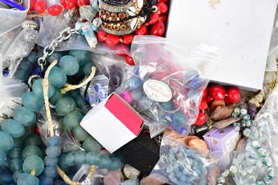 Lot 513 - An extensive collection of costume jewellery...