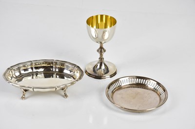 Lot 2204 - HURST, FRANKLIN & CO; an Elizabeth II...