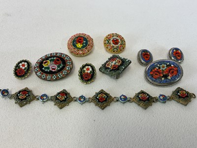Lot 1211 - A group of micromosiac jewellery, including...