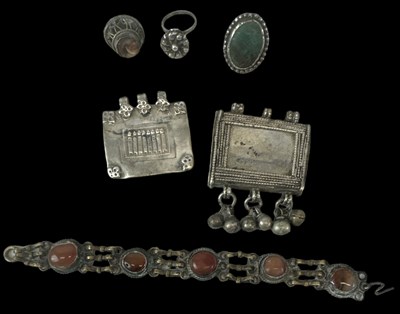 Lot 1564 - A group of Islamic and Afghan jewellery...