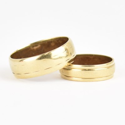 Lot 971 - Two 9ct gold wedding bands, sizes Q and I,...
