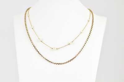 Lot 999 - A 9ct gold belcher link necklace with hoop...
