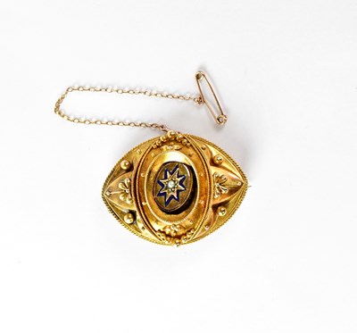 Lot 991 - A Victorian gilt metal memorial brooch,...