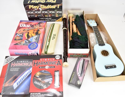 Lot 844 - A mixed lot of mainly beginner's musical...