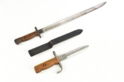 Lot 1391 - A 1907 pattern bayonet, with 43cm blade, and a...