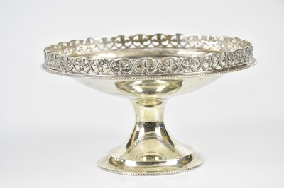 Lot 2076 - BRAVINGTONS LTD; a George V hallmarked silver...