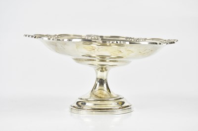 Lot 2085 - WALKER & HALL; an Elizabeth II hallmarked...
