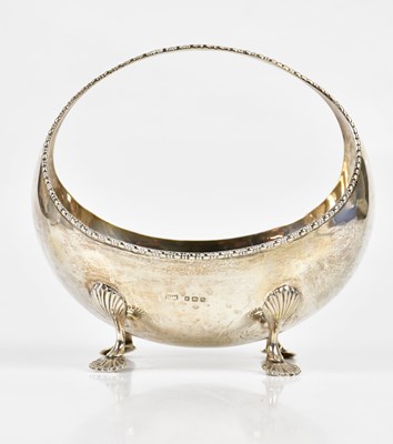 Lot 2067 - HENRY MATTHEWS; a George V hallmarked silver...