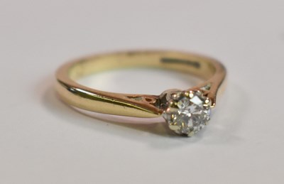 Lot 610 - A 9ct yellow gold diamond solitaire ring, the...