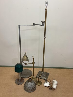 Lot 579 - A quantity of various mid 20th century...