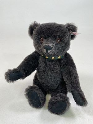 Lot 60 - STEIFF; four bears comprising Blonde 662713,...