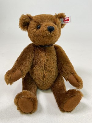 Lot 62 - STEIFF; two boxed bears, Beaujangles caramel...