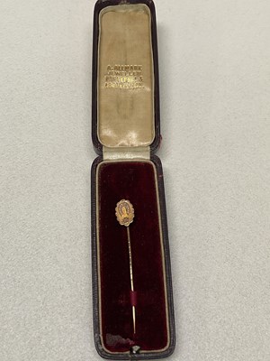 Lot 26 - Collectors' items comprising a gold stick pin...