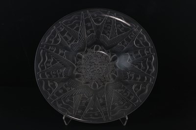 Lot 2169 - PIERRE D'AVESN; a French Art Deco frosted...