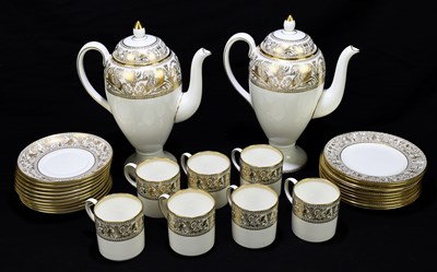 Lot 817 - WEDGWOOD; a 'Gold Florentine' twenty-nine...