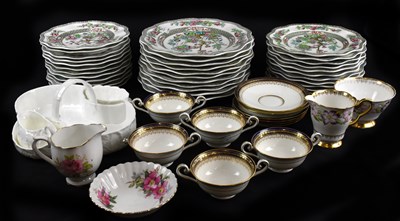 Lot 760 - An assortment of ceramics to include a...