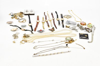 Lot 2307 - A small collection of lady's wristwatches...