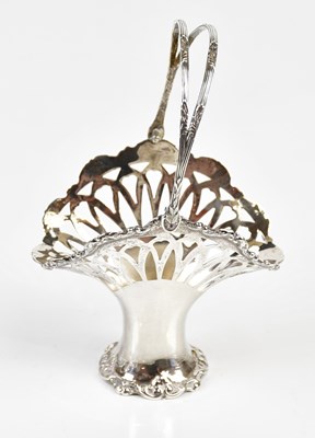 Lot 2108 - HENRY MATTHEWS; a George V hallmarked silver...