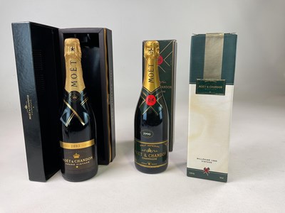 Lot 751 - CHAMPAGNE; three bottles of Moët & Chandon,...