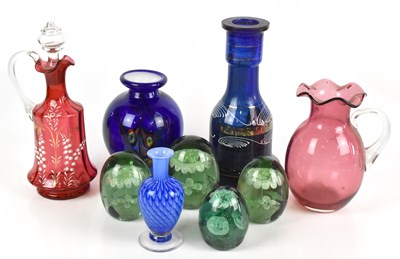 Lot 532 - A collection of Victorian and later glassware...