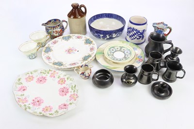 Lot 2498 - A collection of sundry ceramics including a...
