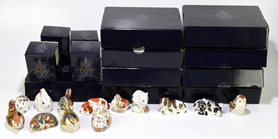 Lot 712 - ROYAL CROWN DERBY; a collection of thirteen...
