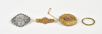 Lot 371 - A Victorian 9ct yellow gold bar brooch set...
