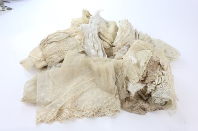 Lot 1661 - A collection of vintage lace and textiles,...