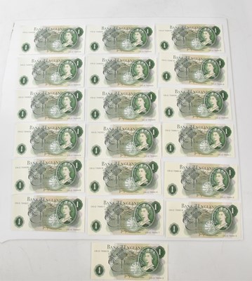 Lot 2647 - BANK OF ENGLAND; a run of consecutive numbered...
